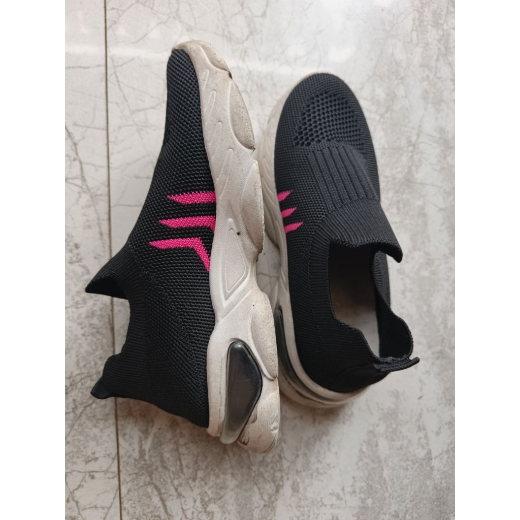 Sepatu Gabino Anak Perempuan size 32