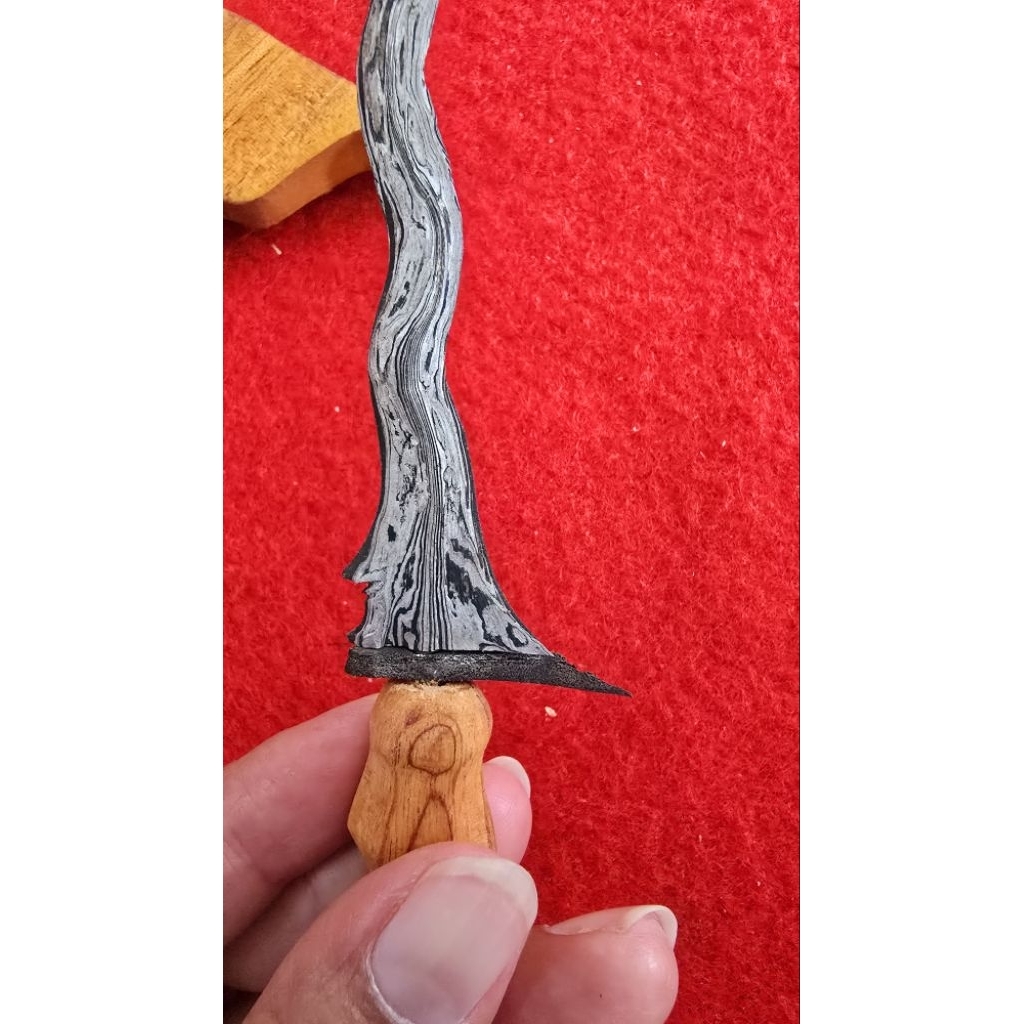 keris semar tinandu