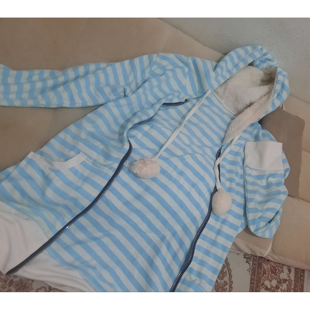 jaket kawaii biru