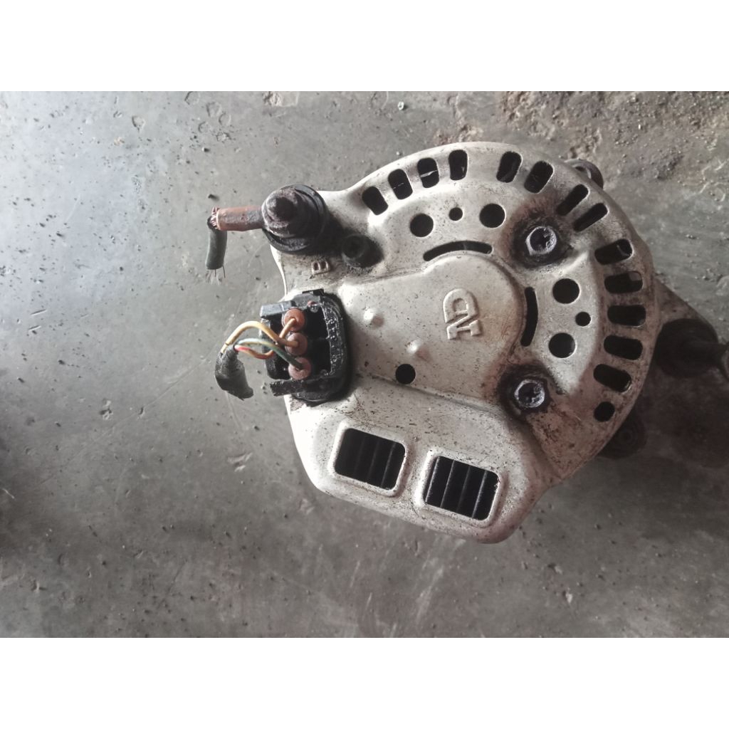 dinamo ampere alternator Aisi PNP colt 120 lama dan bisa semua jenis mobil bensin