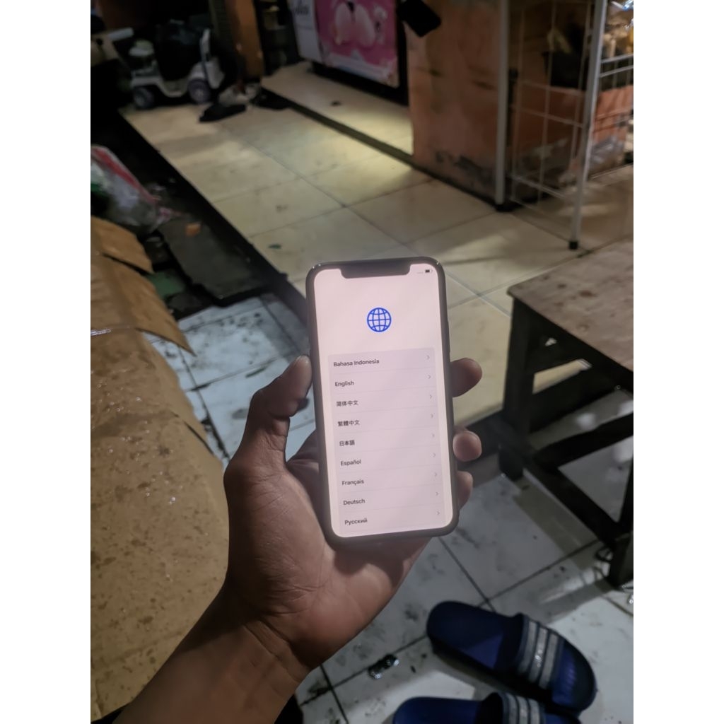 XS 256GB Lock Icloud (Hello)