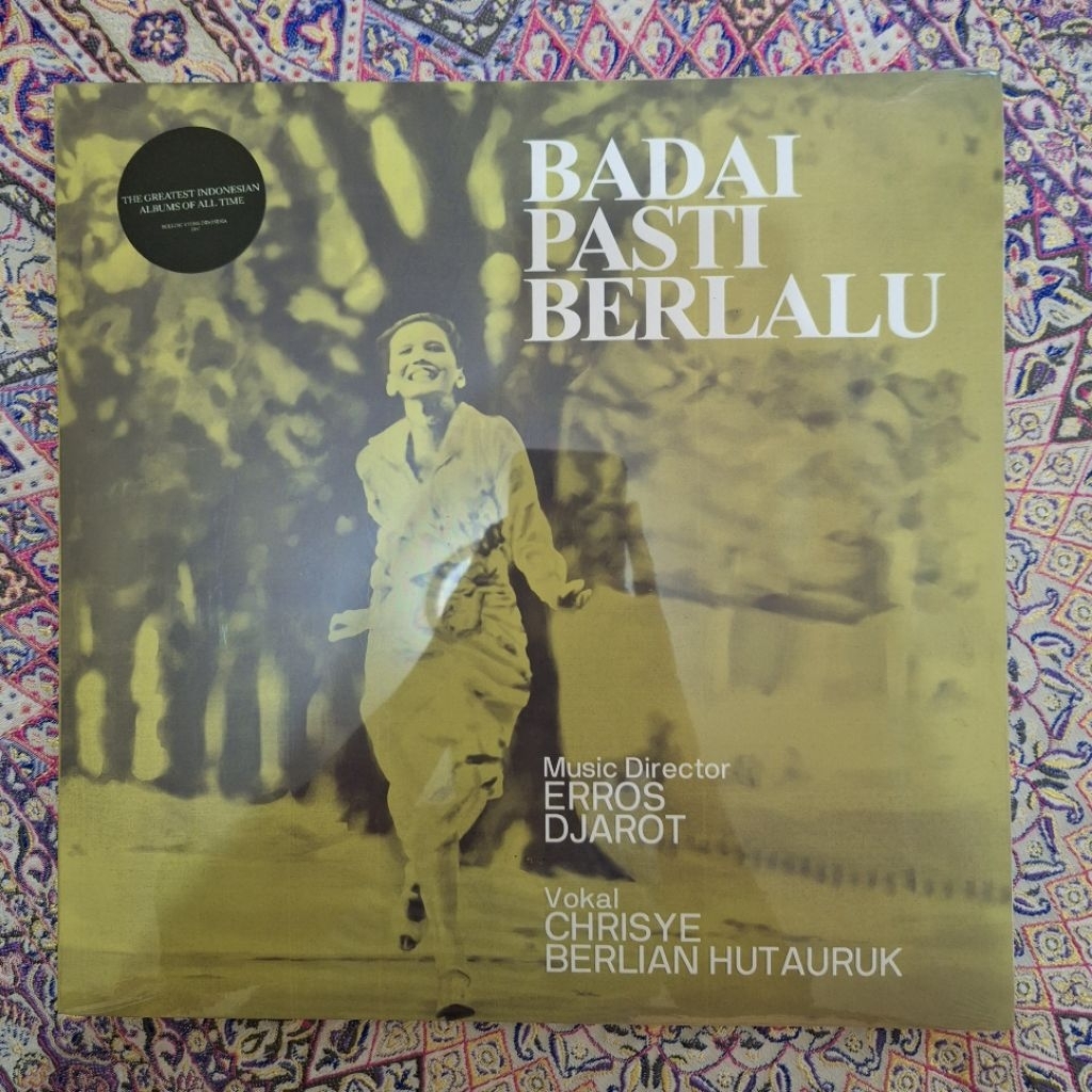 vinyl badai pasti berlalu