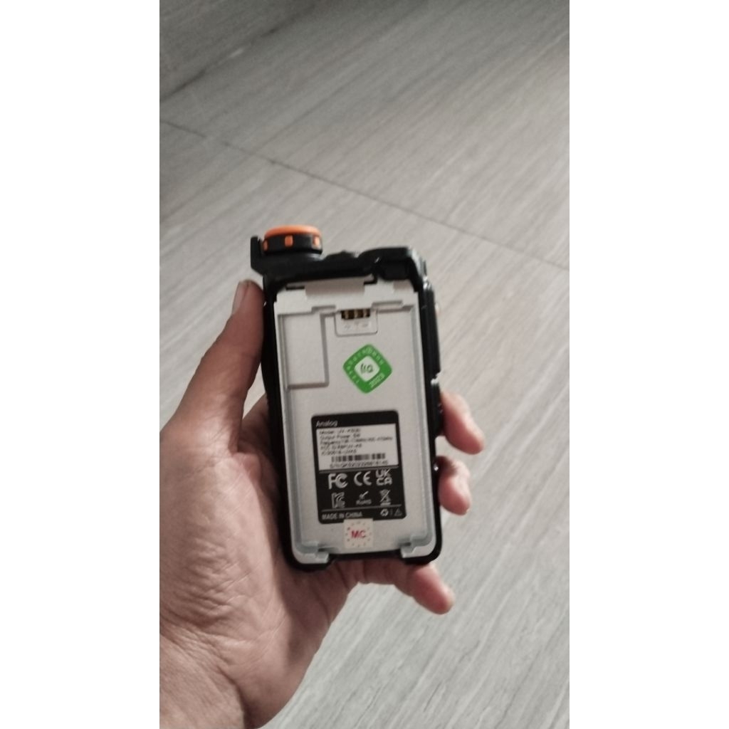 HT QUANGSENG UV5K  (8) VHF UHF HF. baru
