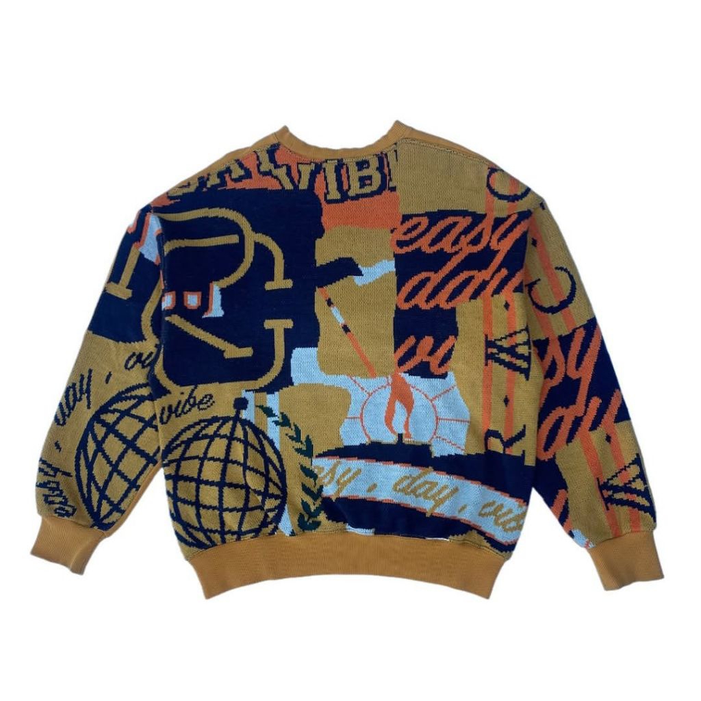 Crewneck Rajut Romantic Crown
