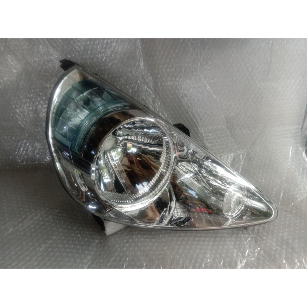 lampu depan Honda jazz 2005/2008