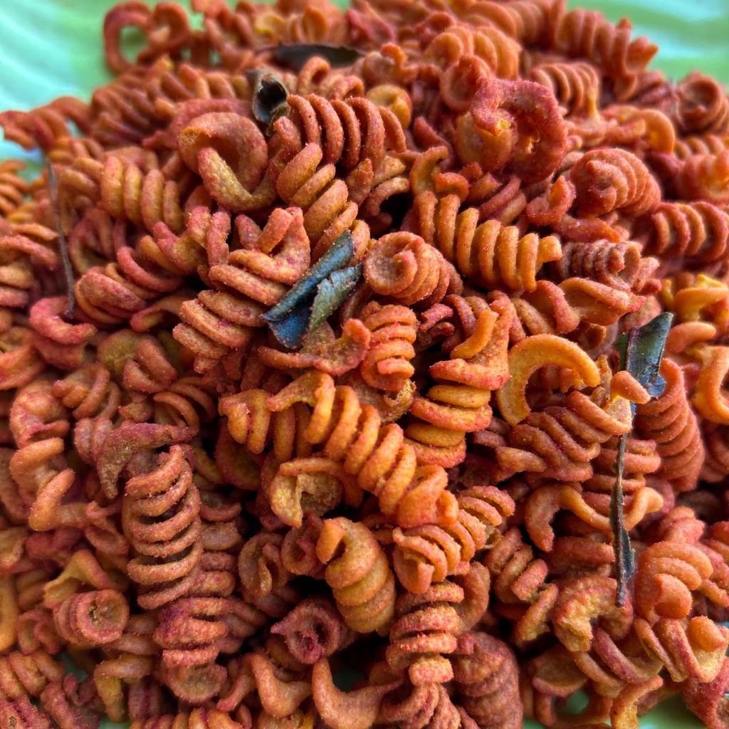MAKARONI SPIRAL PEDAS DAUN JERUK