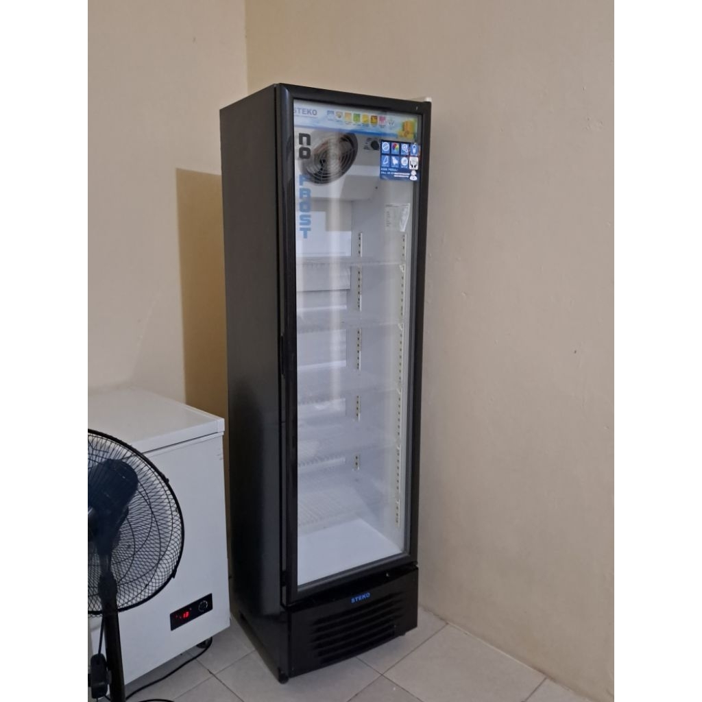 Showcase Kulkas Steko No Frost 5 Rak MG-300 – 280L | Kulkas Display Minuman / Dessert – Second Kondi