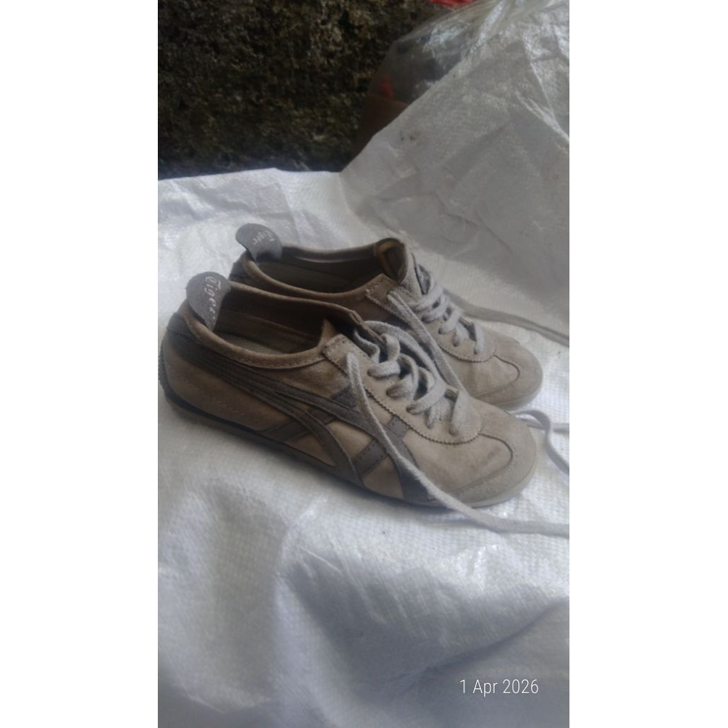 Onitsuka Tiger size 36