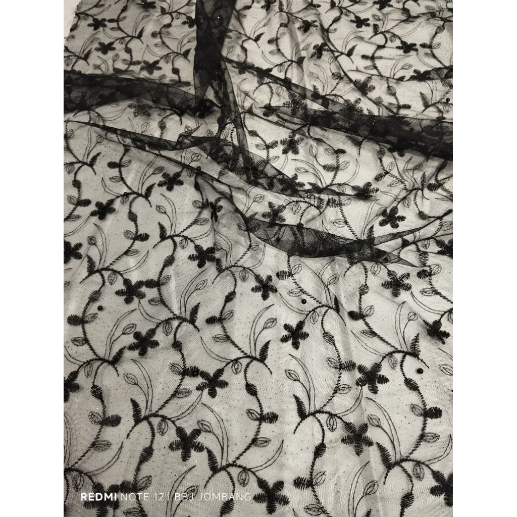 kain tile motif gliter mutiara