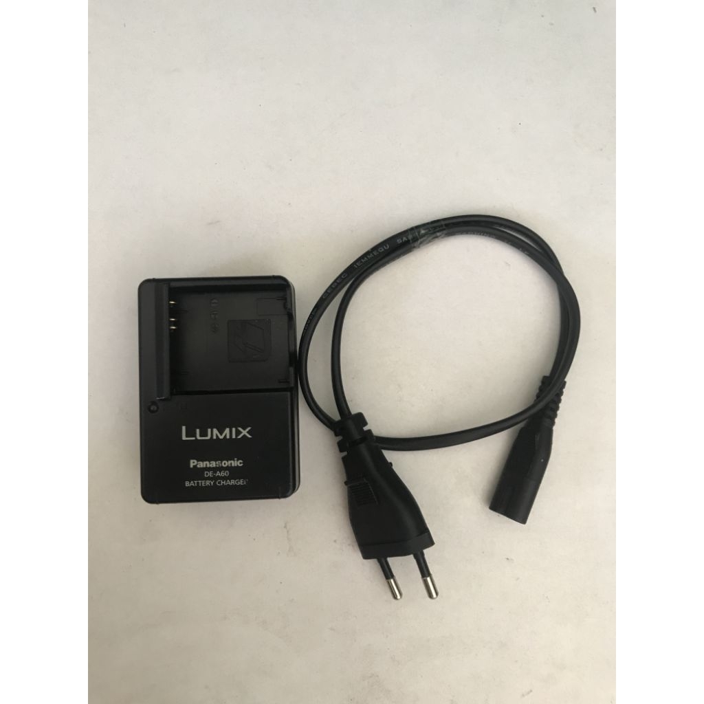 Charger Baterai Kamera Panasonic Lumix DE-A60 Second