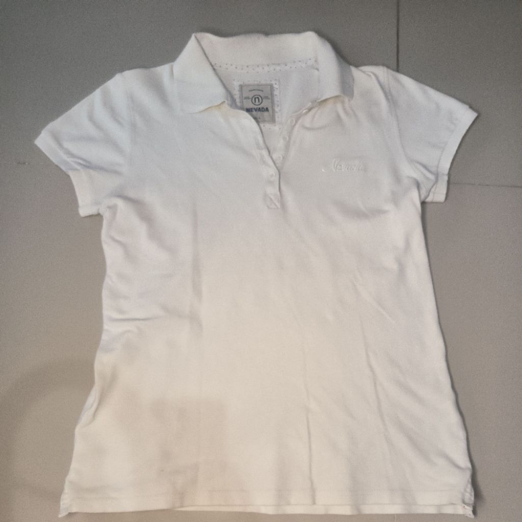 kaos kerah putih polos nevada preloved