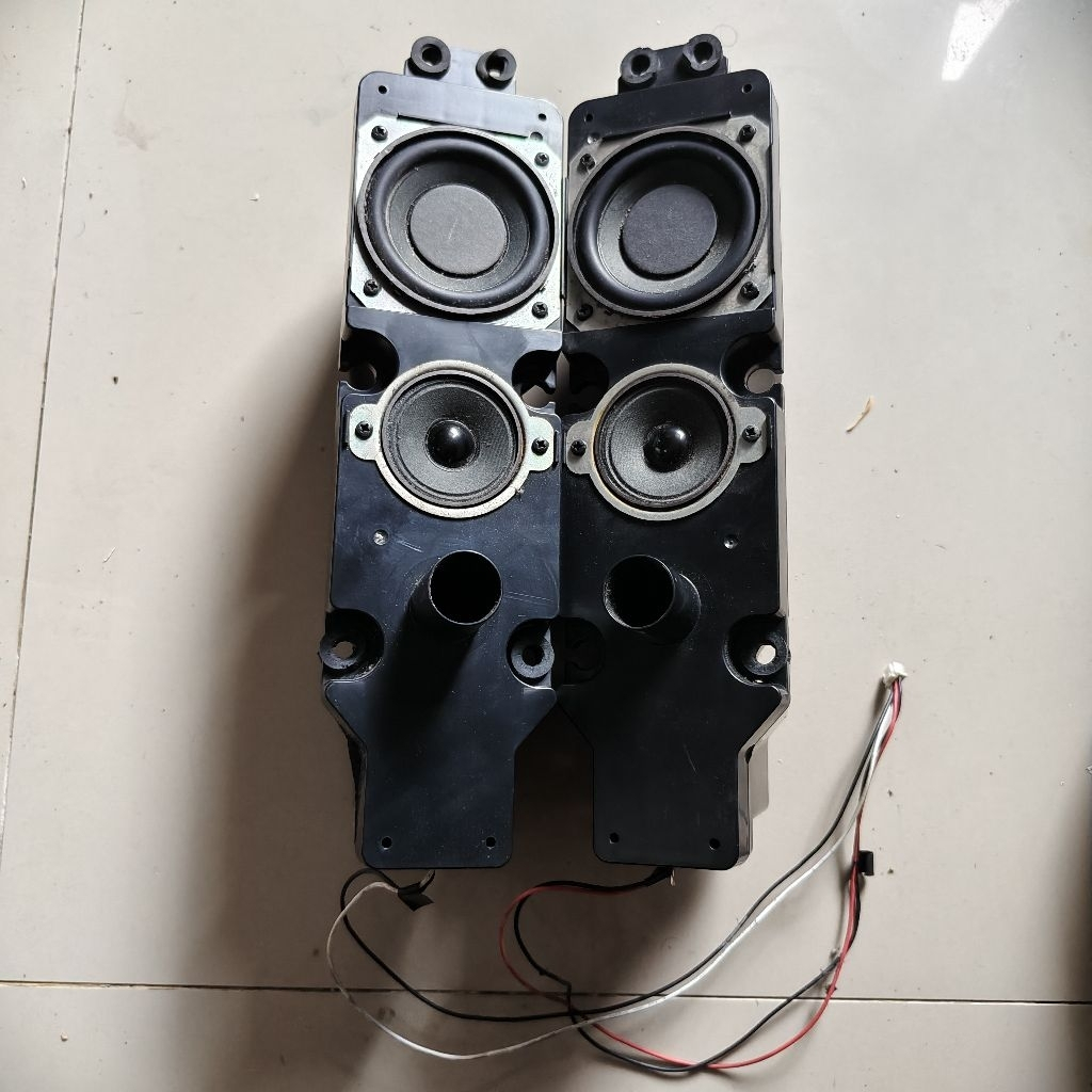 Promo  Speaker Salon TV LCD LED TV Sharp 32 Inch cabutan normal tested suara jernih no minus siap ra