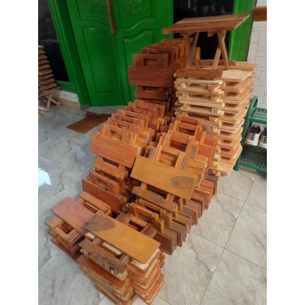 Meja Lipat Belajar Mengaji Laptop Kayu Mahoni 30 x 40 cm