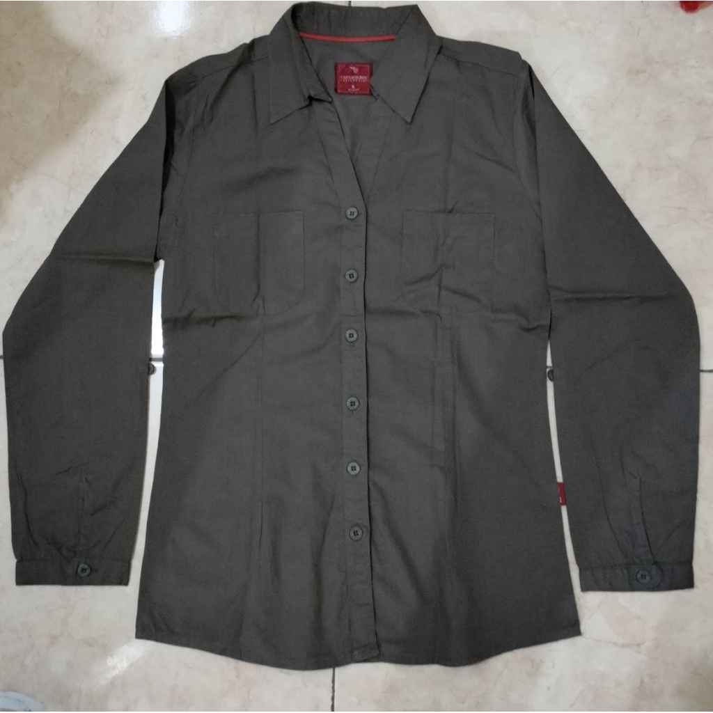 (preloved) kemeja merk caesar ladies size S warna dark brown kehitaman