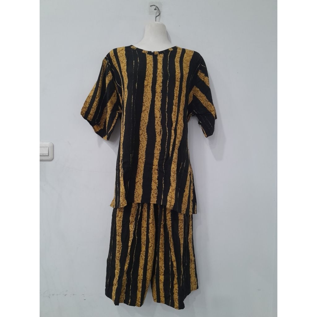 Setelan 3/4 Putri Diana Jumbo LD 124 cm