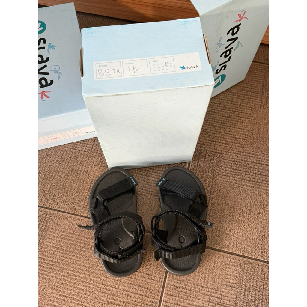 SLAVA SEPATU SANDAL ANAK ALFA HITAM