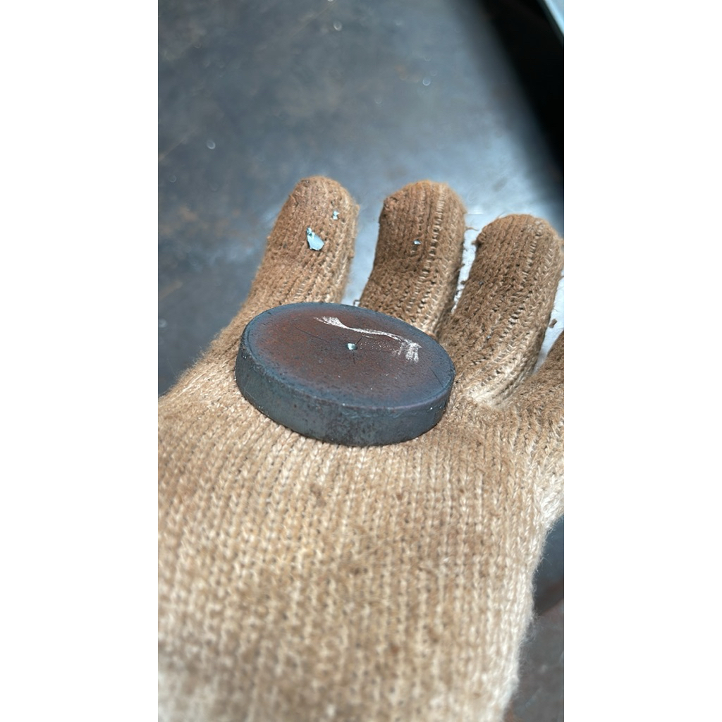Besi plat bulat tebal 8mm diameter 61mm