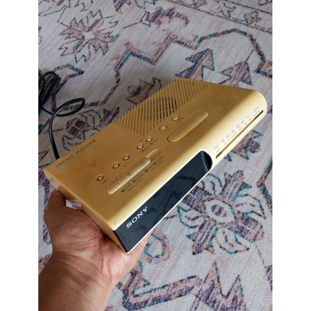 radio jadul Sony dream machine