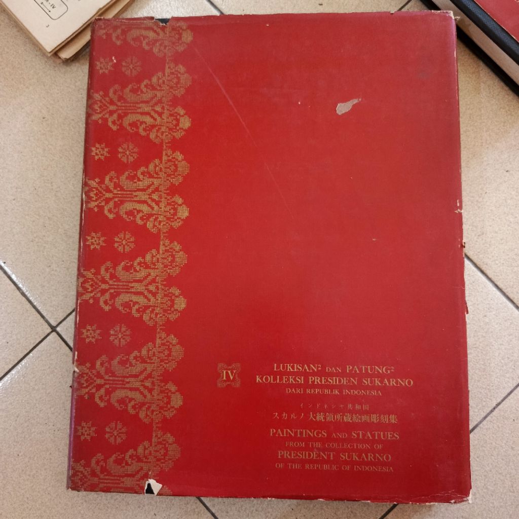 Buku Lukisan-lukisan dan patung koleksi Ir. Soekarno