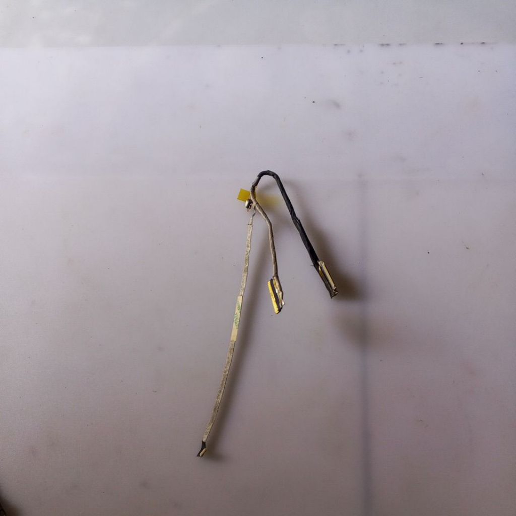 Kabel fleksibel LCD laptop Acer Aspire one 522