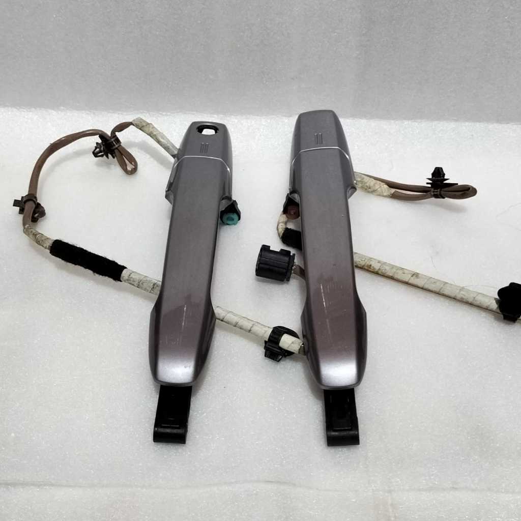 handle pintu avanza veloz 2022 bagian samping kanan kiri original