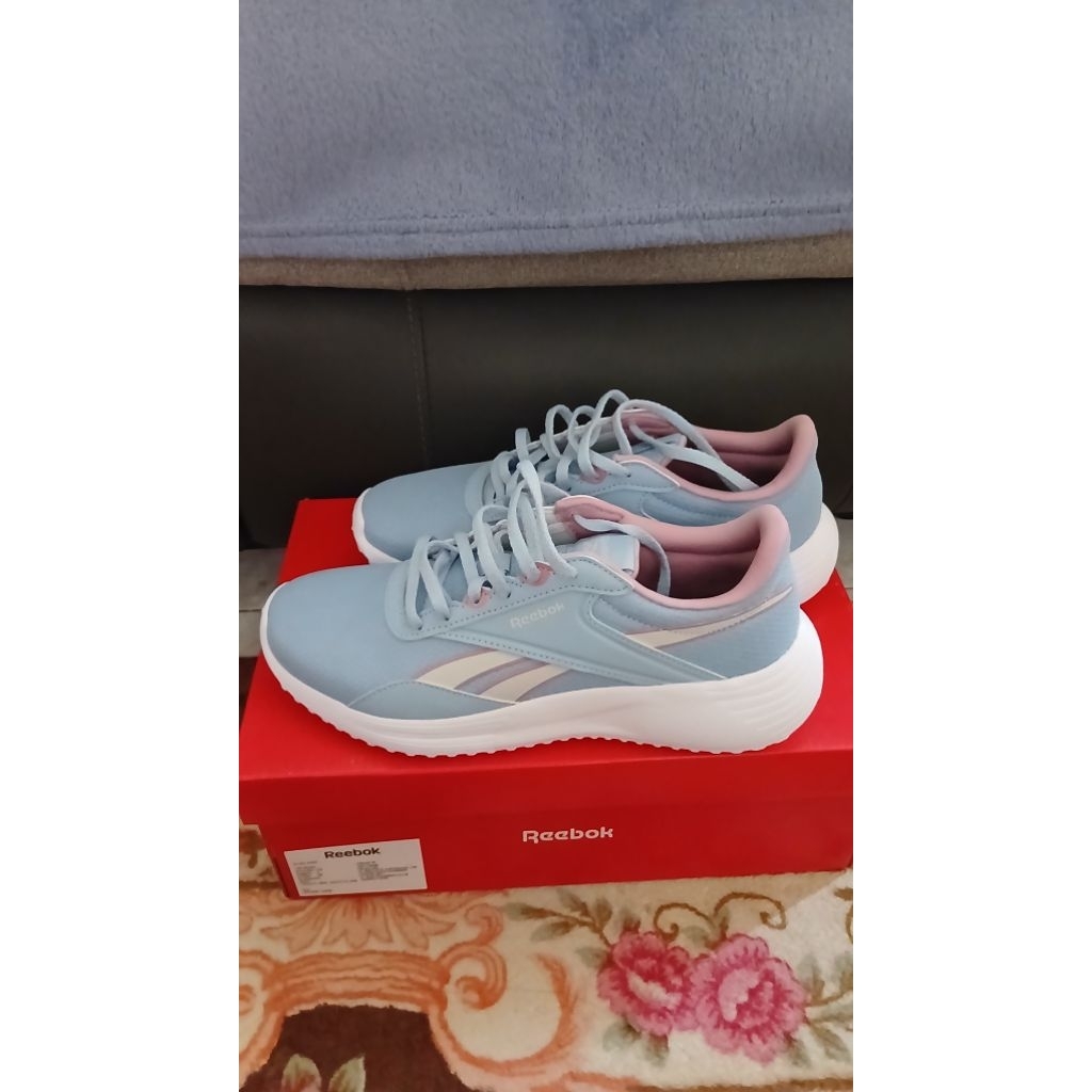 Reebok Sepatu Wanita
