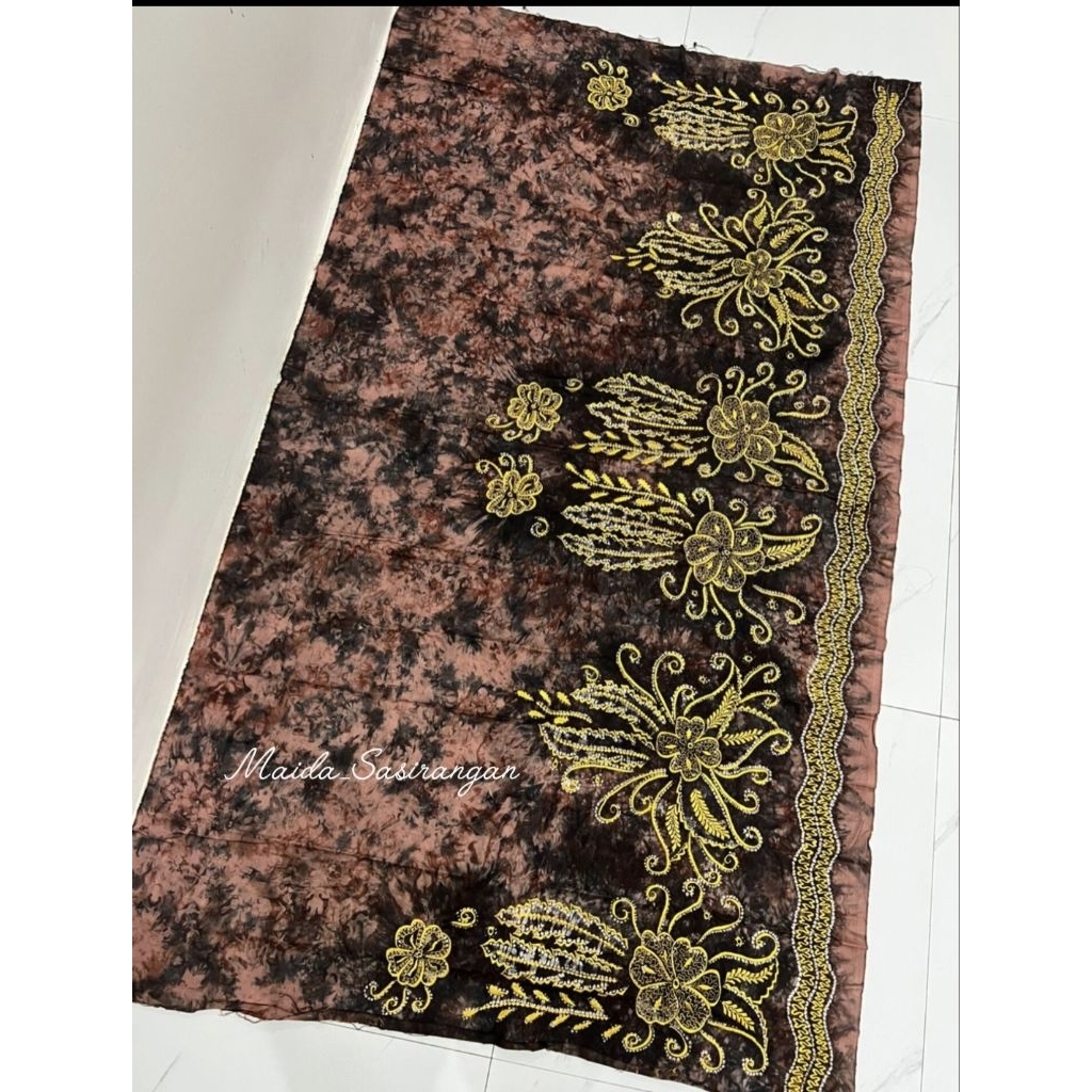 Kain Sasirangan Bordir