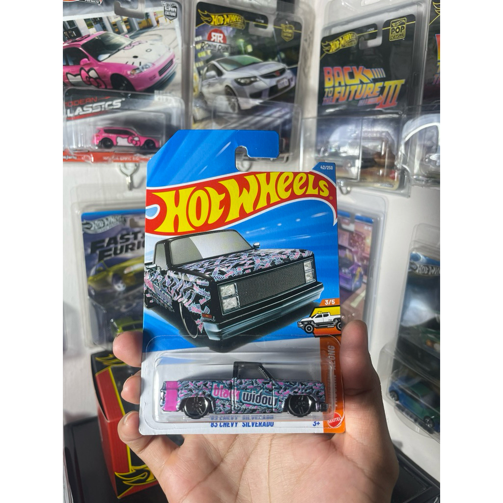 Hot Wheels 83 Chevy Silverado