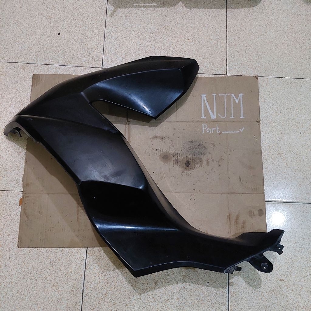 Cover Side Sayap Depan Honda Pcx 160 Kiri L Original