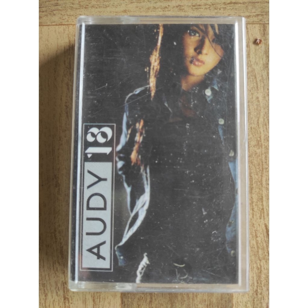 kaset pita AUDY 18
