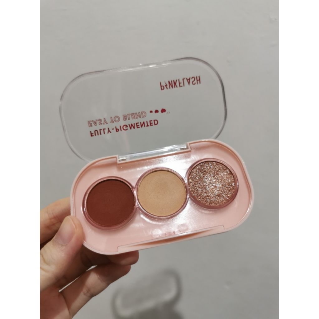 preloved! PINKFLASH eyeshadow