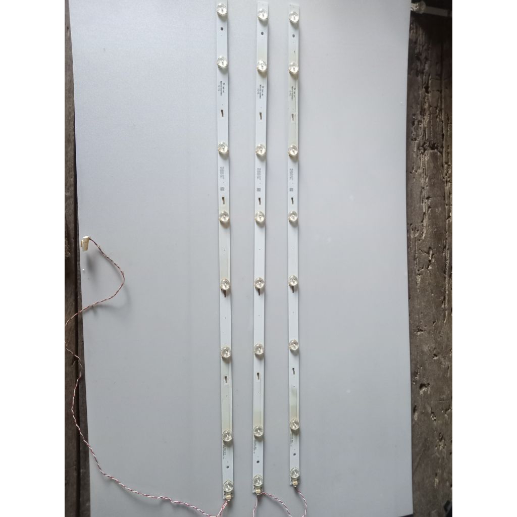 BL BACKLIGHT TV PANASONIC TH-40C304G/40E302G/40D302G BEKAS NORMAL