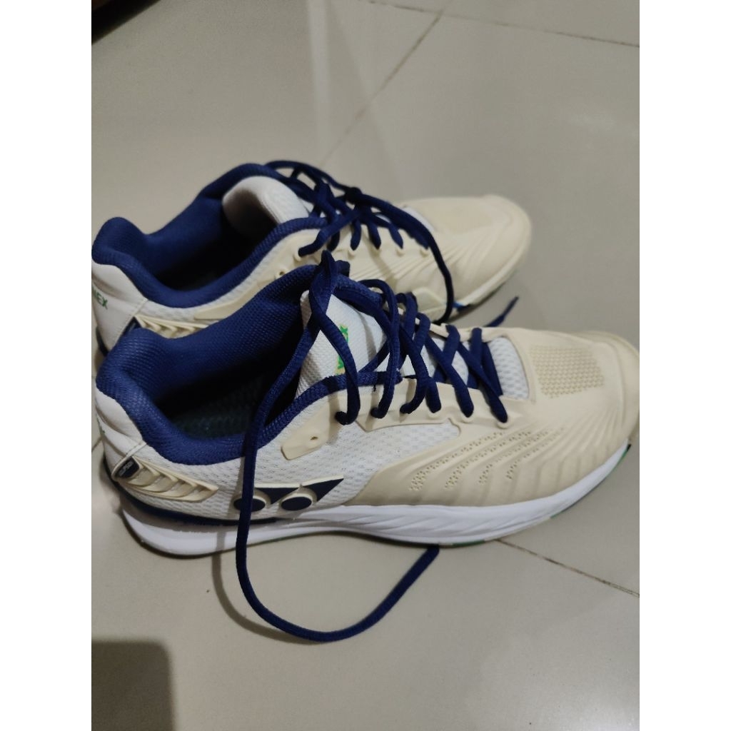 YONEX TENNIS SHOES POWER CUSHION ECLIPSION 4 / SEPATU OLAHRAGA WANITA / SEPATU PADEL WANITA