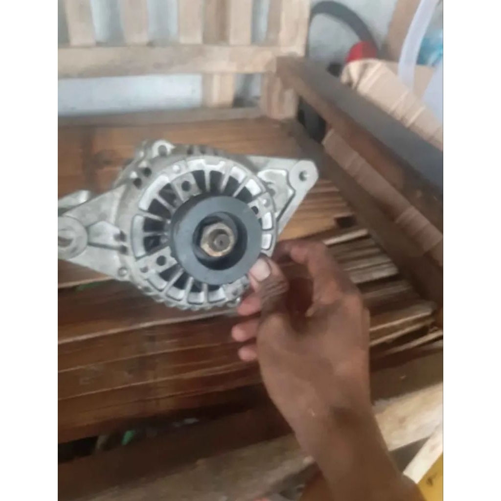 ALTERNATOR DINAMO AMPERE TOYOTA KIJANG 7K KAPSUL BENSIN ORIGINAL CABUTAN