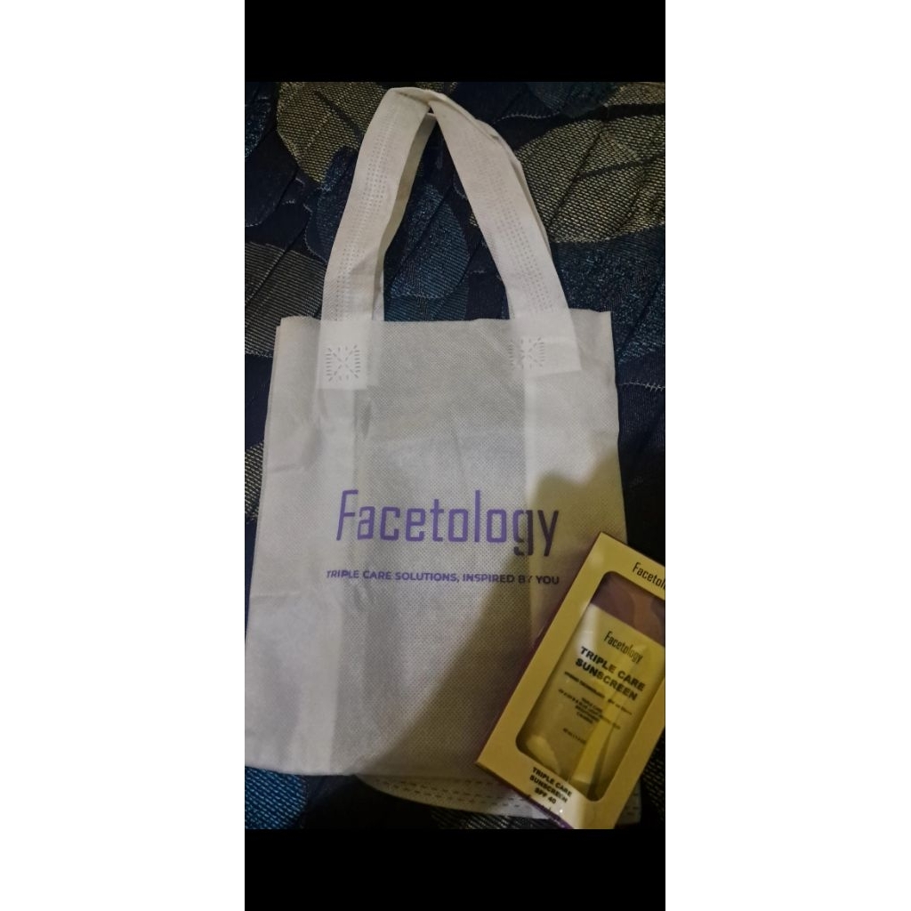(NEW SEGEL) sunscreen facetology free totebag preloved