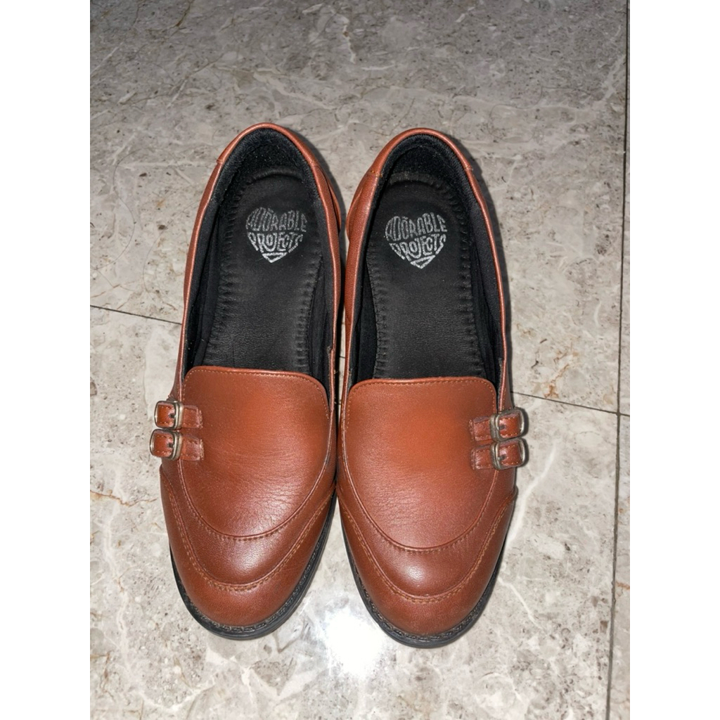 Preloved Adorable projects sepatu ukuran 38