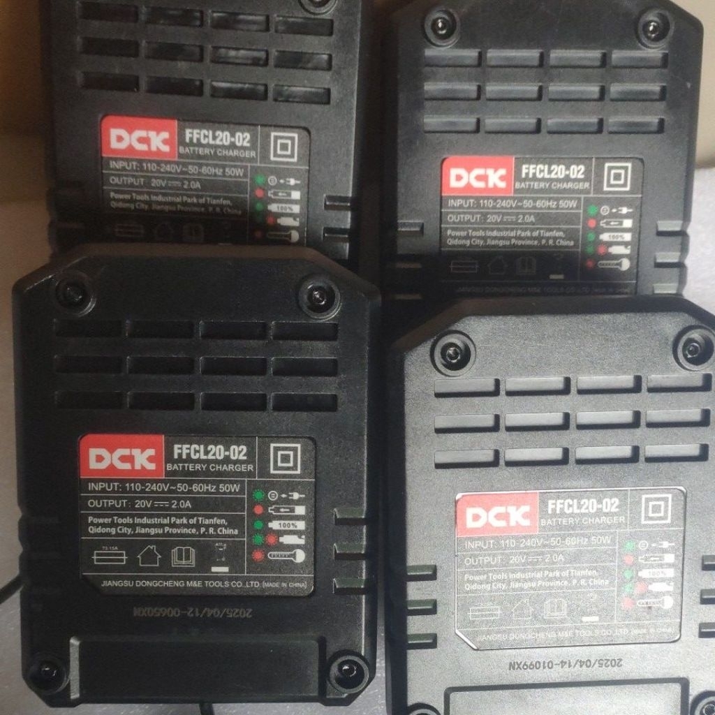 charger DCK 20V FFCL20-02 ORIGINAL BARU