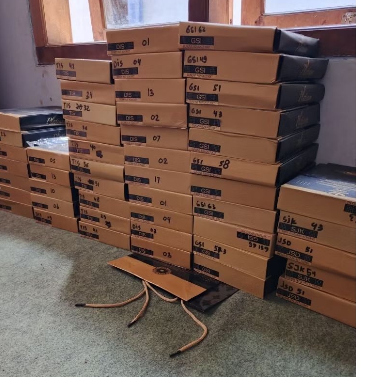 ketjubung platinum gold