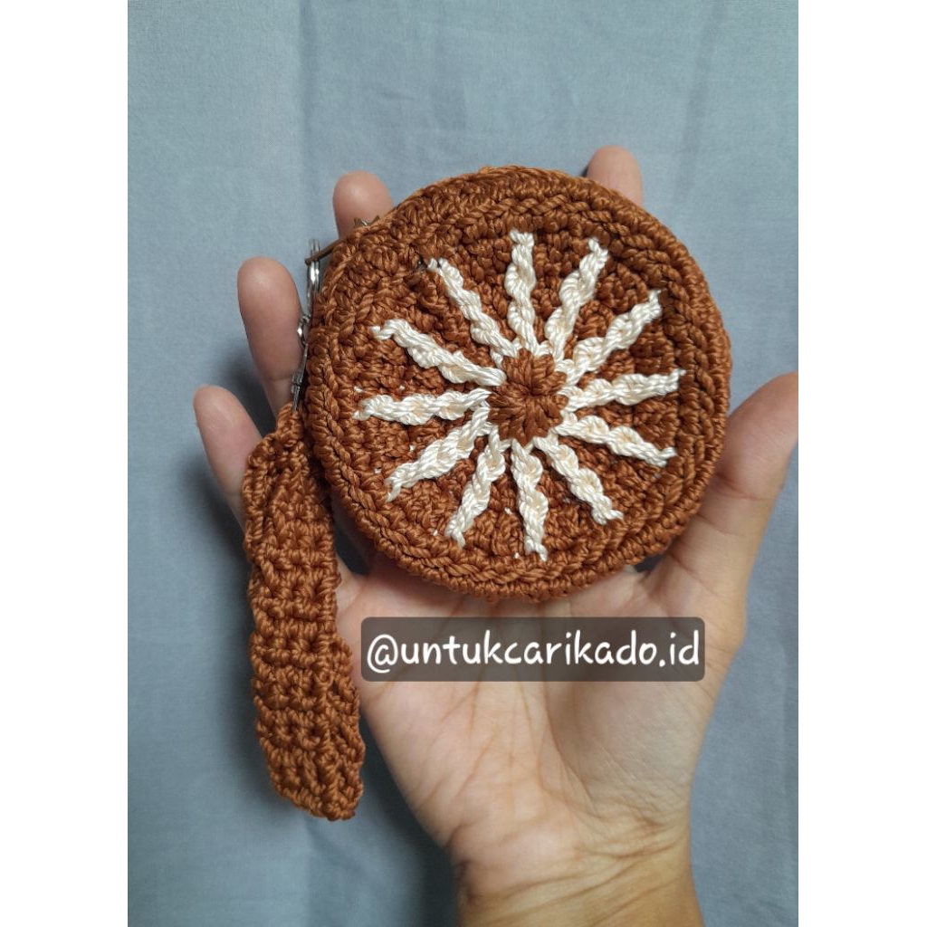 dompet koin rajut bulat