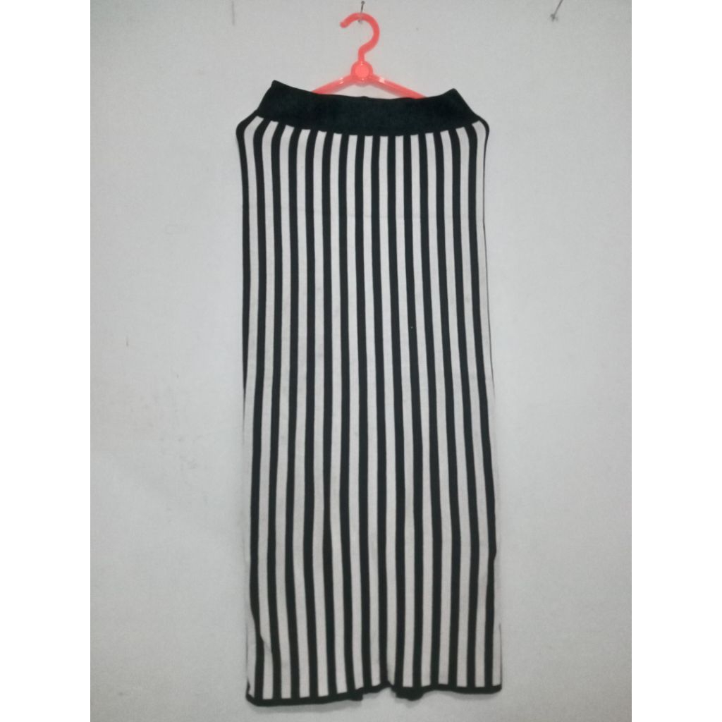 Rok Span Wanita/Rok Span Rajut/Rok Rajut Tebal/Rok Span Garis