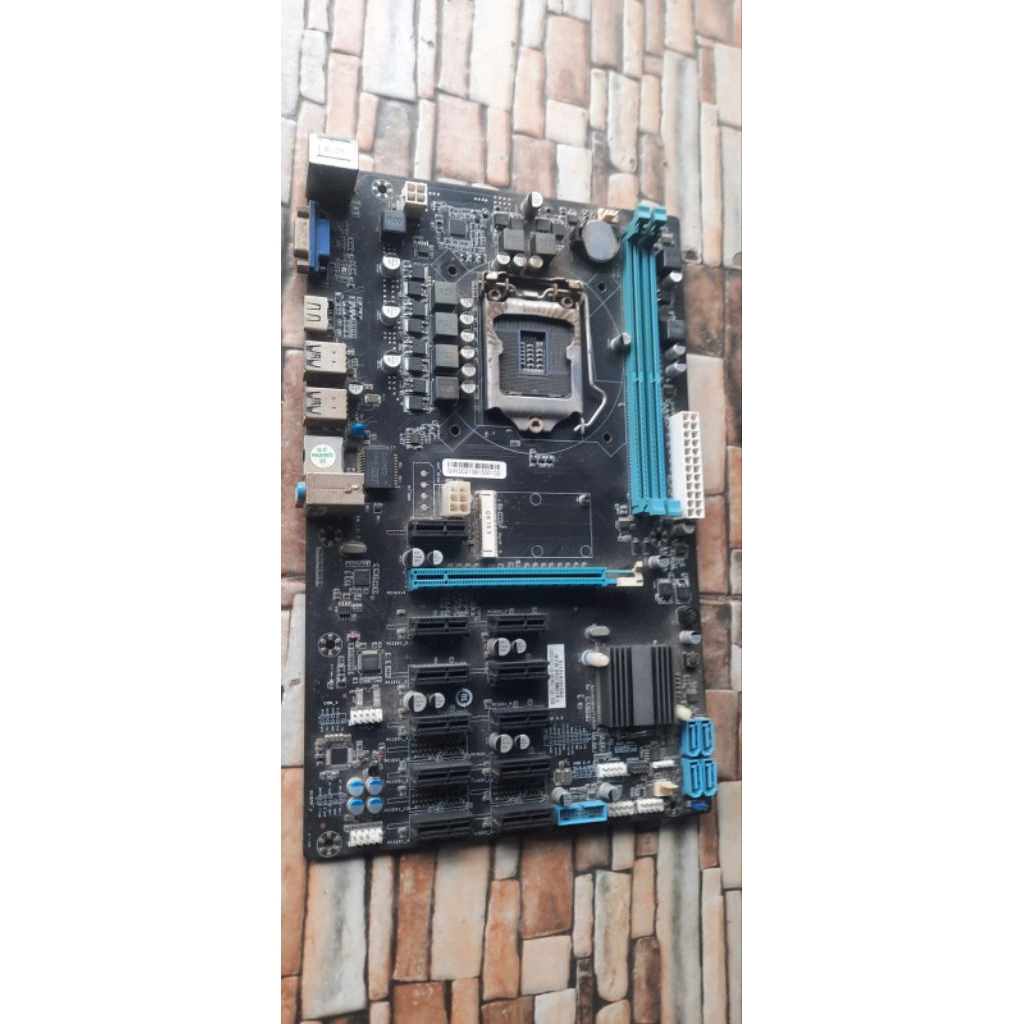 Motherboard Qwerty B250 Soket 1151 ddr4