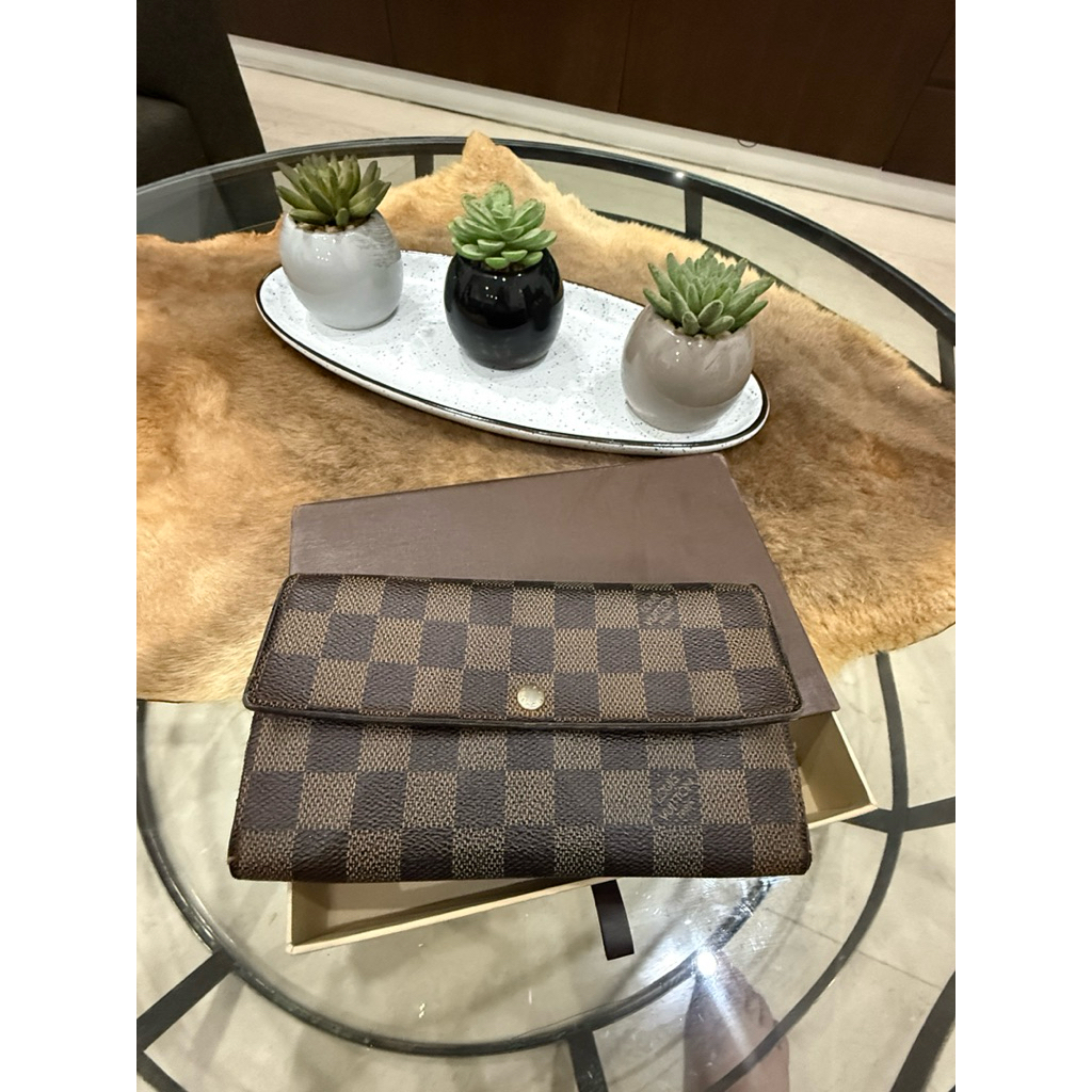 Preloved  Dompet LV Sarah Damier Ebene Wallet Authentic