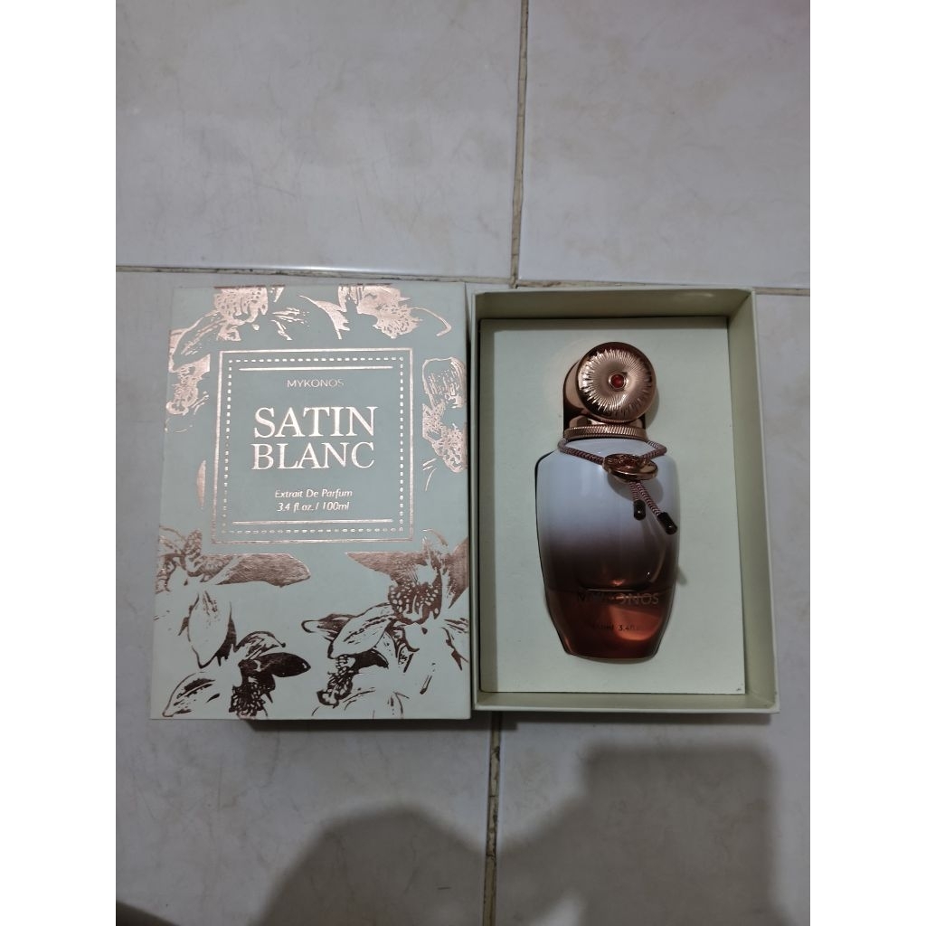 Mykonos satin blanc preloved