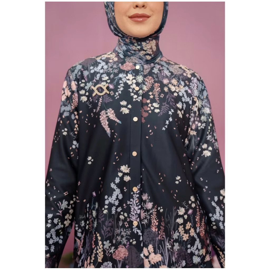 wearing klamby outer