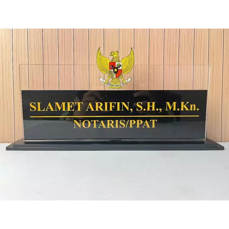 Papan Nama Meja Kerja Akrilik Papan Nama Meja Kantor