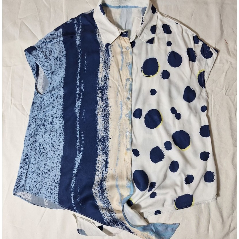 Preloved Second Prelove Motif Abstrak Ikat Bawah | Atasan Wanita