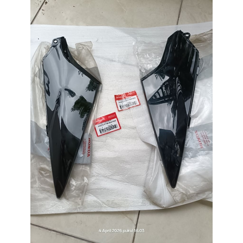 cover side kanan kiri Honda Supra x 125 old lama 64370 64380 KTM 850 FMB FMH original AHM warna hita