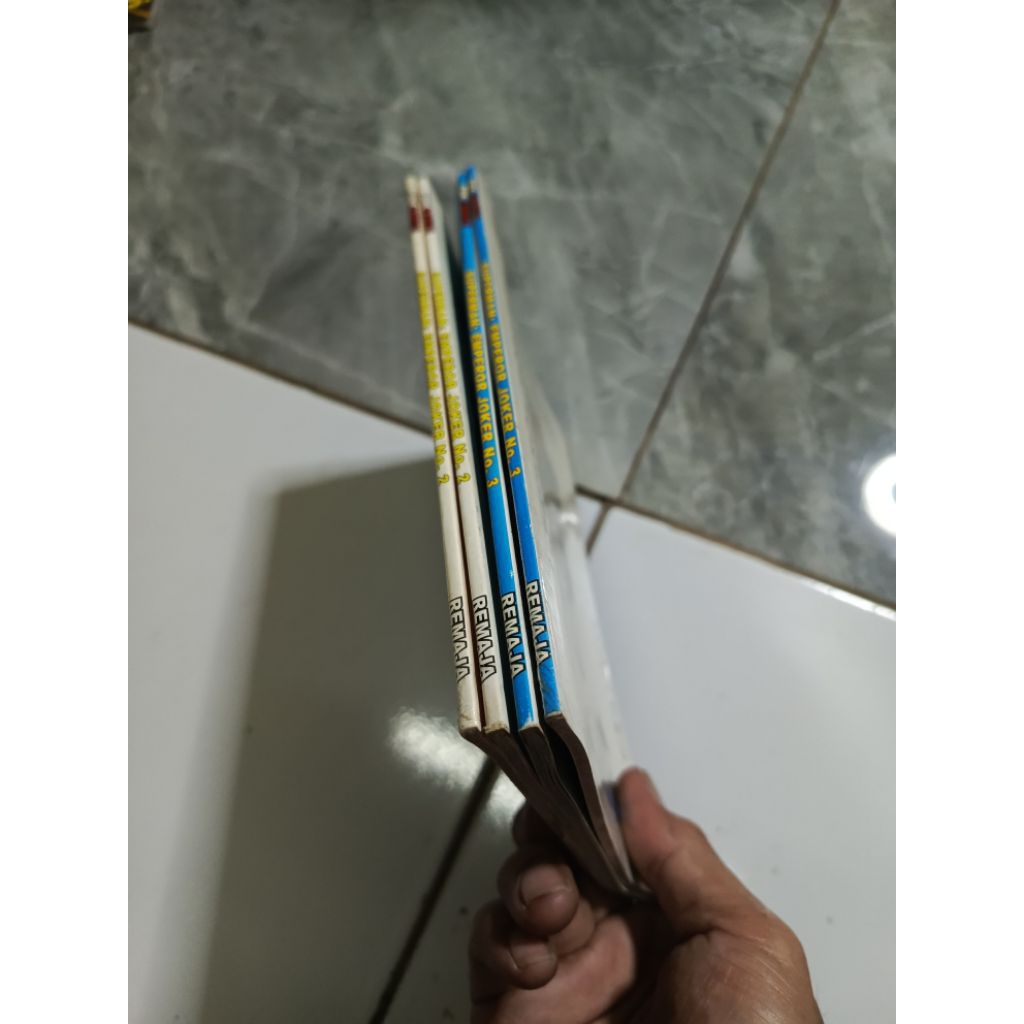 SUPERMAN EMPEROR KOMIK PMK-Di GB2