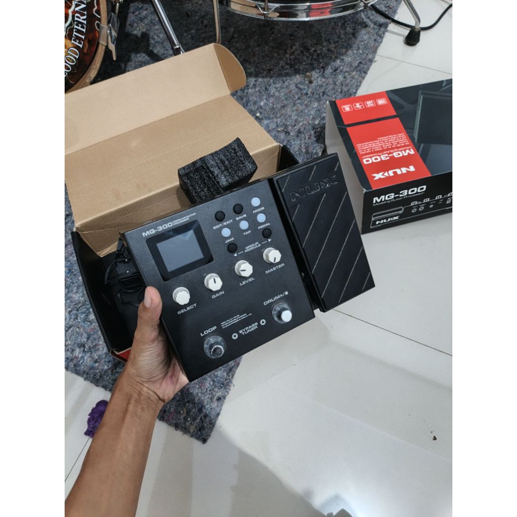 efek gitar nux mg300 bekas