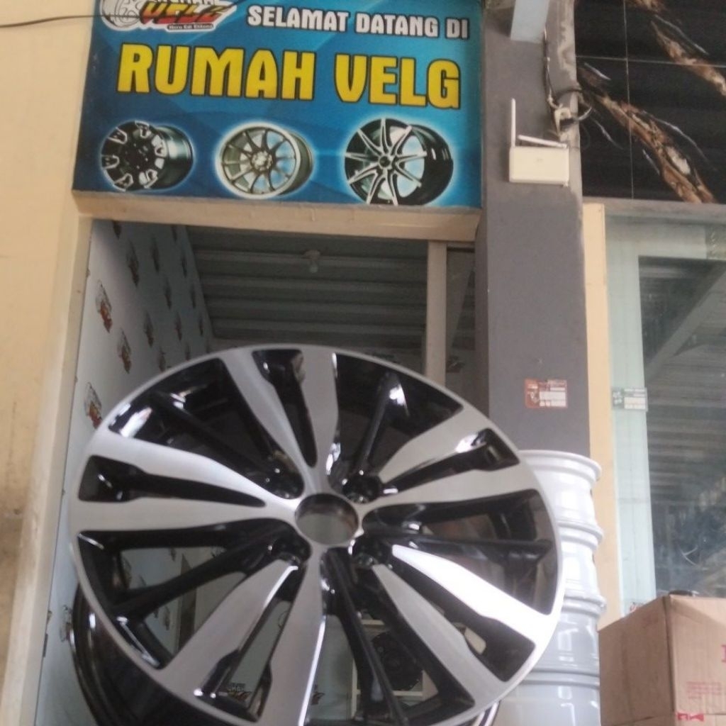 velg pelek original oem Honda jazz RS gk5 2018-2019 hitam polis bisa untuk upgrade tipe dan jenis Ho